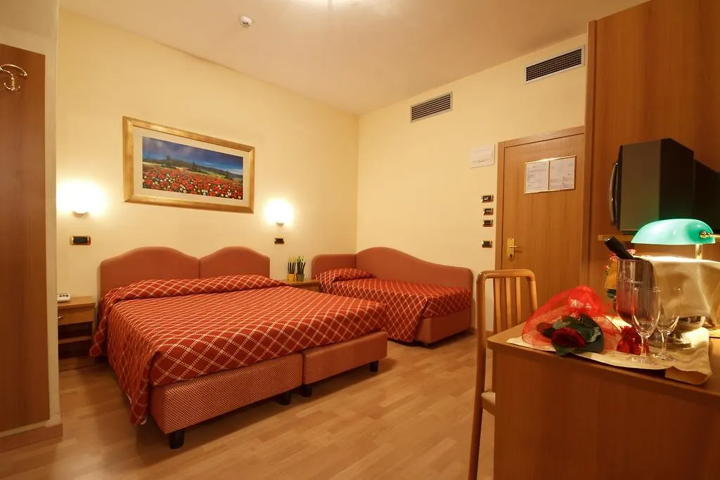 Hotel Villa Luca-1
