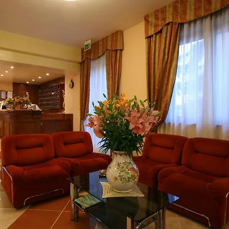 Hotel Villa Luca-2